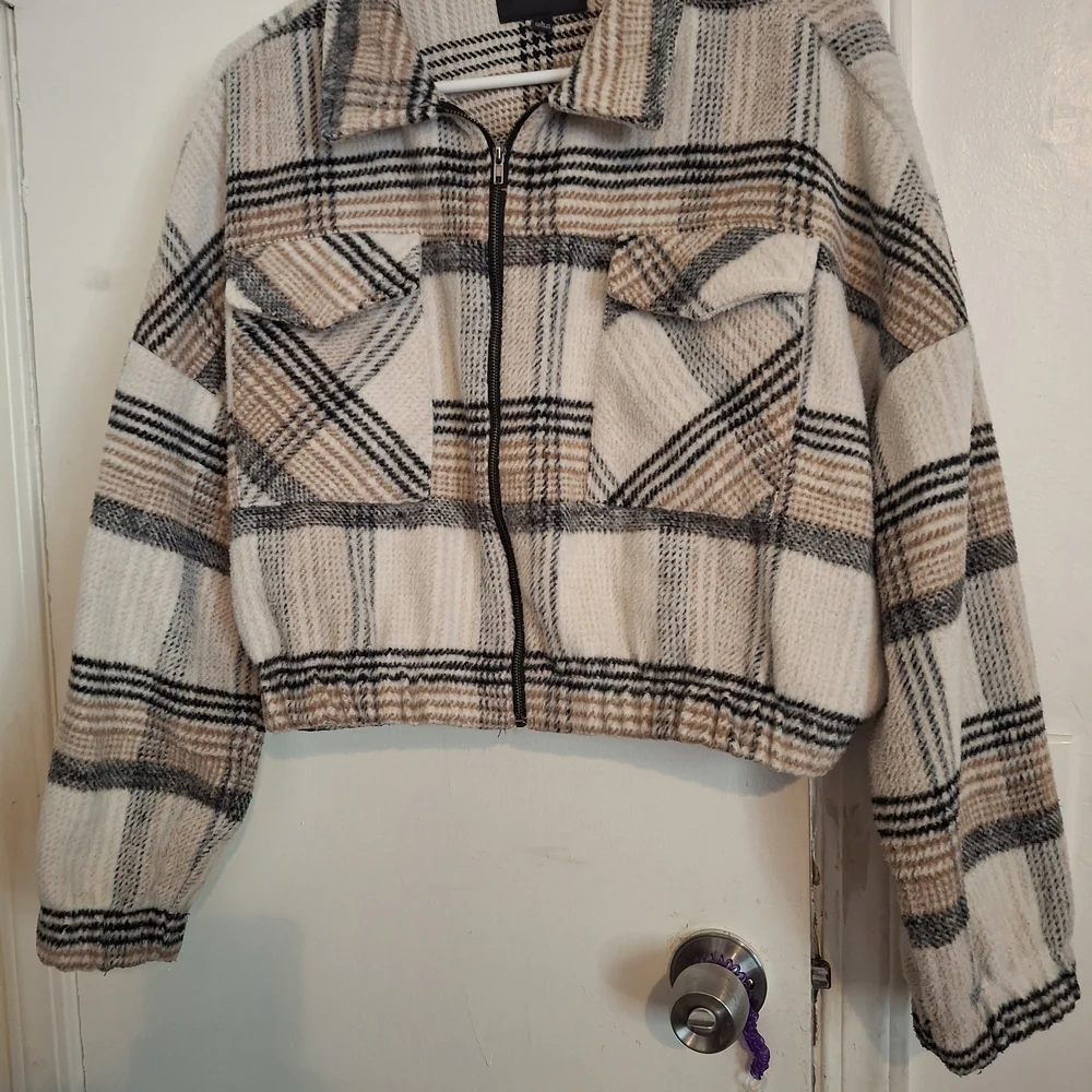 Timing Checkered Pattern Jacket - Picture 2 of 5